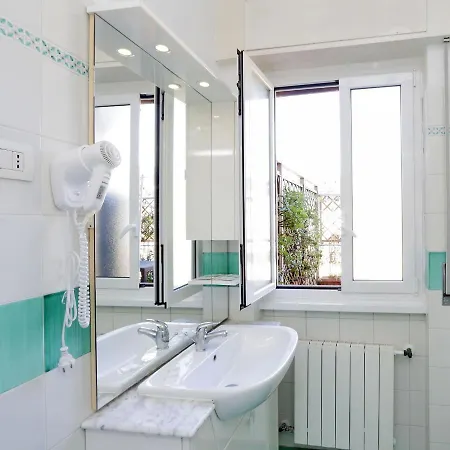 Holiday Rental St Peter'S Area Apartment