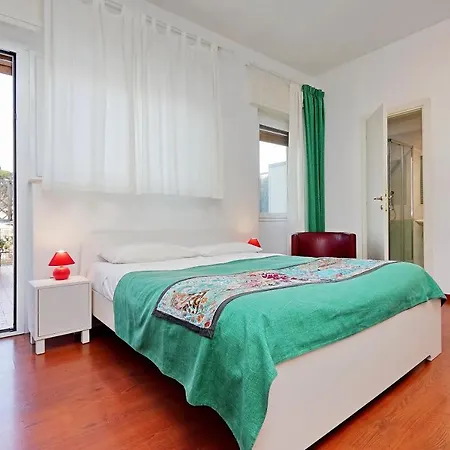 Holiday Rental St Peter'S Area *