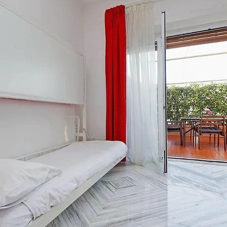 Holiday Rental St Peter'S Area Apartment