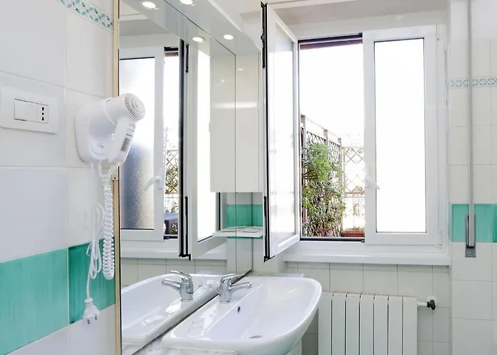 St Peter's Area Апартаменты